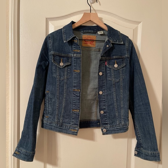 Levi's Jackets & Blazers - Levi’s Denim Jacket